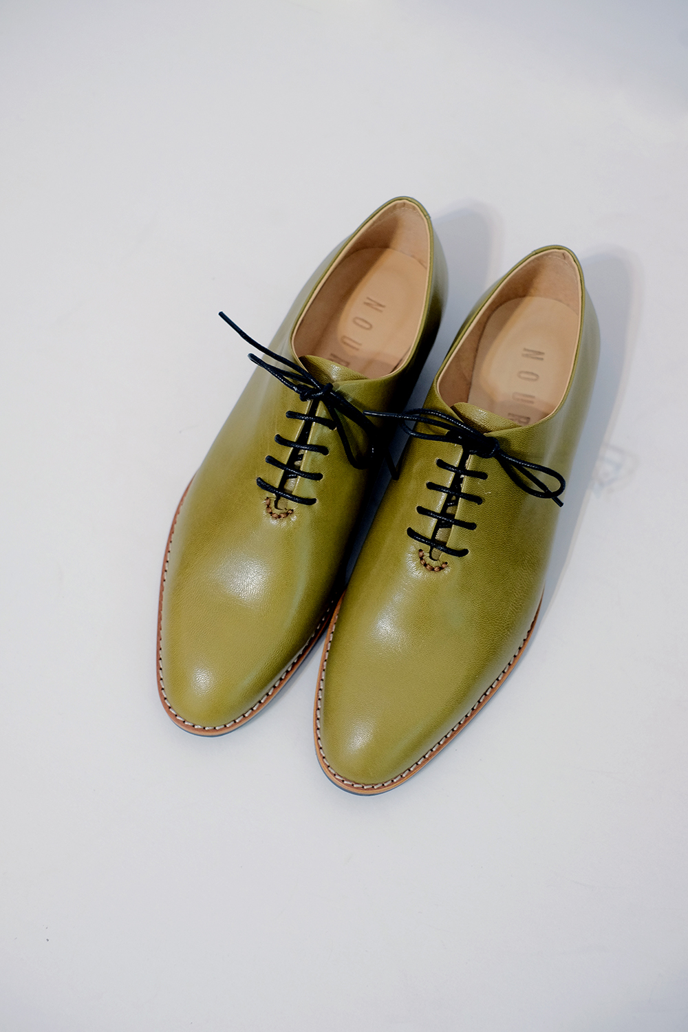 nour-product-womens-oxford-pistacchio-1